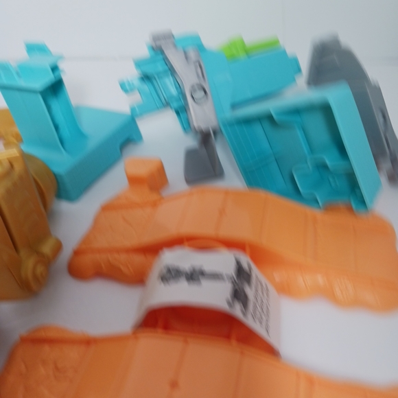 Thomas & Friends Adventures Robot Train Set Robot Rescue - Picture 3 of 6